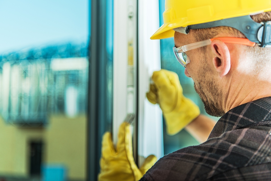 How to Choose the Right Replacement Window Contractor for Multi-Level Homes