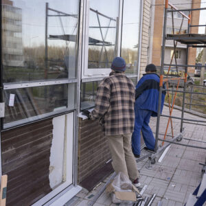 The Advantages of Hiring a Certified Replacement Window Contractor